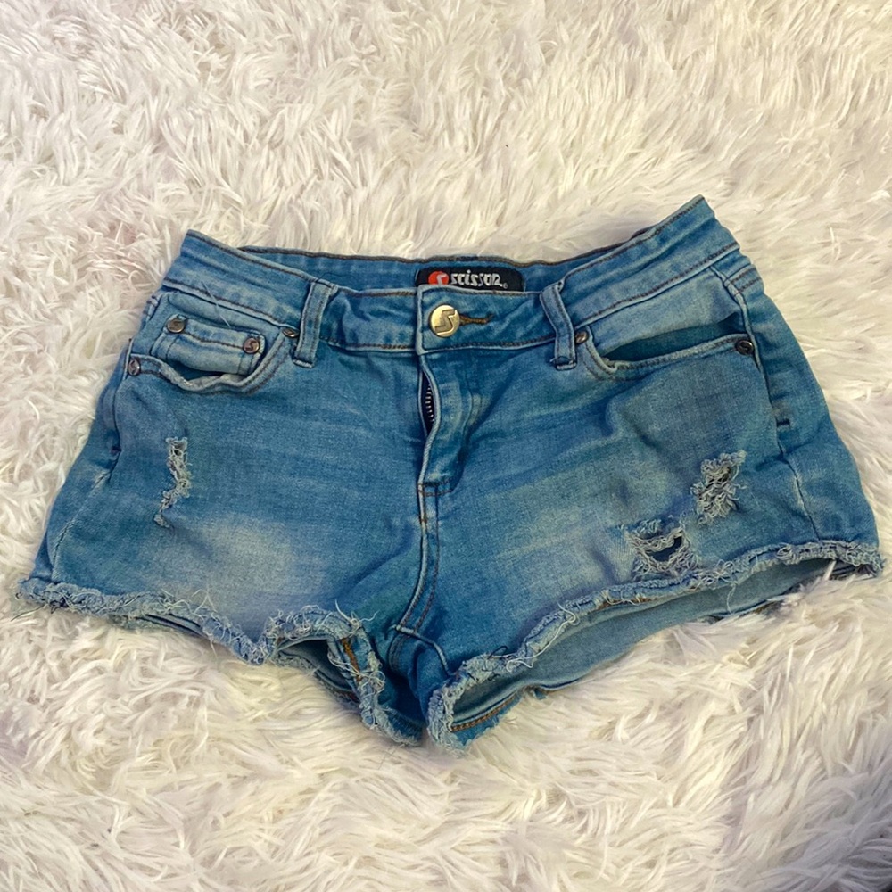 comfy/ stretchy shorts